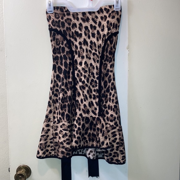 Symphony cheetah lingerie 👗 - Picture 2 of 4